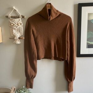 [L] Wilfred Cropped Turtleneck Sweater
